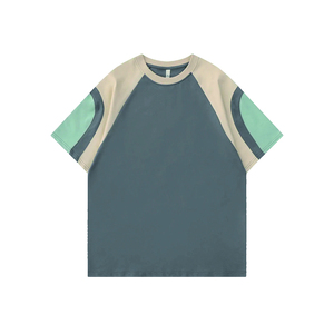 T-shirt graphique streetwear OEM, vente en gros de t-shirt avec écusson brodé pour hommes - Product Image 3