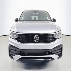 Volkswagen Tiguan SE R-Line Black 4Motion 2024 ECONÓMICO Y ELEGANTE - Product Image 1