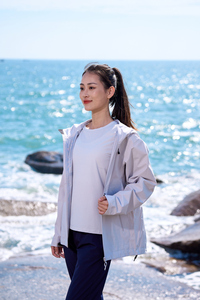 Veste à coque dure sans couture pour femme haute performance 100% polyester imperméable pour respirant séchage rapide YKK zips régulier - Product Image 4