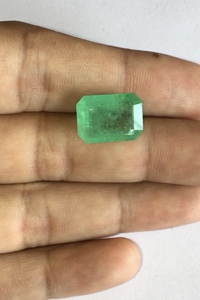 Piedra preciosa esmeralda de corte natural no calentada y no tratada de calidad muy fina con color adecuado y exportador de transparencia - Product Image 2