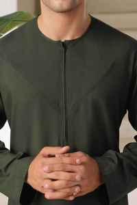 Thobe Musulmán de Primera Calidad para Hombre, Bordado, Cuello Personalizado, Corte Ajustado, para Celebración del Eid y Hajj - Product Image 3