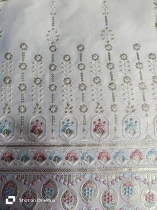 Tissu en satin Malai de haute qualité pour vêtements de mariée ou de fête et robes d'occasion spéciale disponibles à bon prix - Product Image 5