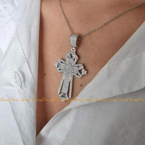 Croix religieuse Jésus Hip Hop Fine Jewelry Pendentifs & Charms Buste Down With Round Cut Moissanite Diamonds in 10kt White Gold - Product Image 3