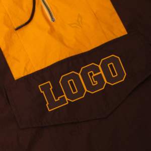 Chaqueta cortavientos con media cremallera Iota Phi Beta personalizada para senderismo, chaqueta impermeable para la lluvia, cortavientos griego, marrón y dorado - Product Image 5