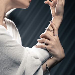 ODM OEM personalizado 925 plata esterlina rodio/chapado en oro circón hebilla fácil serie redonda línea cuadrada pendientes de regalo - Product Image 6