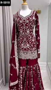 Traje Sharara de Estilo Indio y Pakistaní en Material Faux Georgette con Hilos y Lentejuelas, con Dupatta con Borde de Encaje para Mujer - Product Image 2