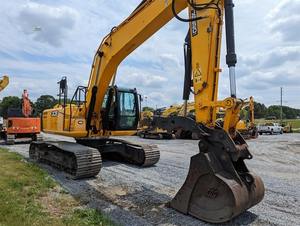 Excavadora de cadenas JCB 220 de 2018 en venta, motor Cummins, 12 toneladas de peso operativo, de segunda mano, incluye motor, bomba de engranajes, cojinete, caja de cambios - Product Image 4