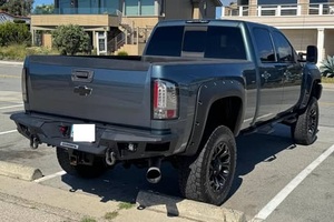 CHEVROLET SILVERADO 2500HD LTZ 4X4 2011 D'OCCASION CÔTÉ GAUCHE/CÔTÉ DROIT - Product Image 2