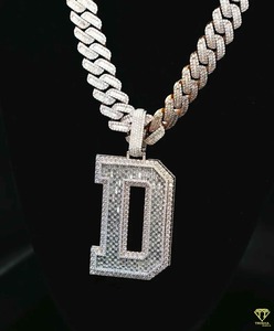 Pendentif en diamant Moissanite Hip Hop en argent 925 glacé de qualité supérieure pour les amateurs de streetwear disponible pour une quantité en vrac - Product Image 4