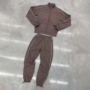 Survêtement unisexe coupe-vent à capuche entièrement zippé en nylon tissé léger, respirant et à séchage rapide, idéal pour l'hiver et le streetwear - Product Image 3