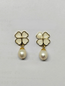 Pendientes de perlas de concha con perlas naturales de agua dulce y joyería de nácar para tu hermana, esposa, novia y seres queridos - Product Image 4