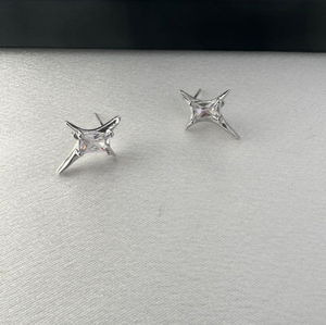 Pendientes de Plata 925 con Moissanita Certificada por Terceros, Estilo Iced Out, para Bodas, Aniversarios, Fiestas y Regalos - Unisex - Product Image 3