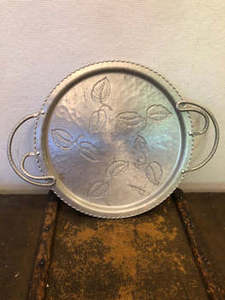 Plateau de qualité supérieure en métal découpé pour aliments et desserts, plateau de service élégant de forme ovale pour les restaurants et les événements de mariage - Product Image 3