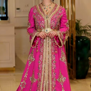 อินเทรนด์-สวยงาม-เย็บปักถักร้อยบนชุด caftan กับประดับลูกปัดแก้วคริสตัล, หิน, dabka ทำงานสำหรับงานปาร์ตี้/งานแต่งงาน = 2024 - Product Image 1