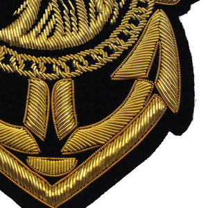 Aile conçue sur mesure de haute qualité rangs patchs uniformes tactiques tissu brodé à la main paillettes magnétiques caractéristiques à coudre - Product Image 6