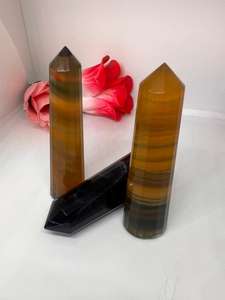 Venta al por mayor 12 facetas Arco Iris fluorita cuarzo cristal varita piedra preciosa pulida a mano para Feng Shui y curación nuevo estilo masajeador - Product Image 4