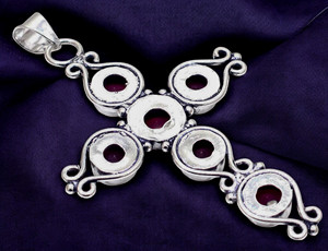 Colgante de Cruz de Esmeralda roja radiante, Plata inspirada en Vintage, joyería religiosa espiritual hecha a mano, piedras preciosas antiguas para hombres y mujeres - Product Image 3