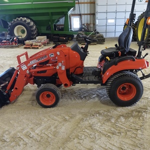 TRACTOR COMPACTO DE ALTO RENDIMIENTO KIOTI CS2510 - Product Image 3