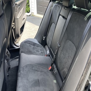 Alerte Offre Exceptionnelle! Superbe Jaguar XE S 3L 2019, V6 suralimenté, transmission automatique 8 vitesses, transmission intégrale, finition extérieure Santorini Black, berline de luxe - Product Image 4