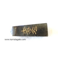 Natürlicher Lapislazuli Reiki-Turm Halbedelstein Graviertes Chakra-Heilmuster Goldbemaltes Achat-Kunsthandwerk Feng Shui Angebot