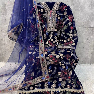 Luxueux Premium Heavy Indian Shalwar Kameez Ensemble Velours d'hiver avec fond et filet Dupatta Vêtements d'hiver élégants - Product Image 1