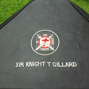 Estuche CHAPUA de los Caballeros Templarios con Insignia Bordada a Mano - Product Image 4