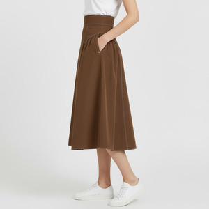 Jupe skater décontractée kaki pour femme avec taille élastique, design évasé, longueur midi, matière polyester/coton - Product Image 2