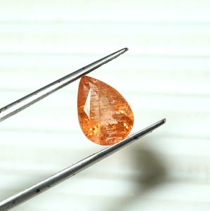 Piedra preciosa con forma de pera facetada naranja de topacio imperial natural para la fabricación de joyas - Product Image 2