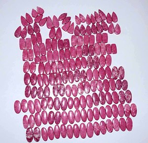 Par de thulita natural, cabujón suelto, proveedor de piedras preciosas India, precio al por mayor, par de thulita de alta calidad, fabricación de joyas de piedras preciosas - Product Image 5