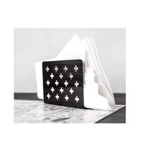 Porte-serviettes sur pied en métal design compact pour une utilisation efficace de l'espace et une qualité durable à prix raisonnable - Product Image 2