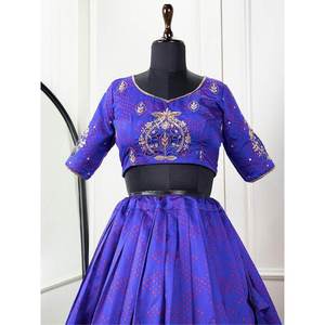 Elegante Lehenga Choli con Bordado Jacquard en Azul Zari, Ropa de Boda - Product Image 1