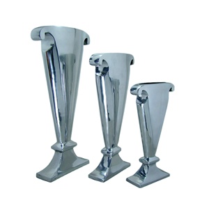 Nouveau design Vase à fleurs de haute qualité et ensemble de trois pots en aluminium finition argentée pour la décoration de la maison salon et chambre à coucher - Product Image 1