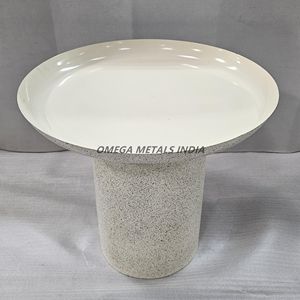 Table basse ronde polyvalente en bois Design compact à 2 niveaux avec étagère ouverte pour le rangement Idéal pour les salons, les salons ou les chambres à coucher - Product Image 6