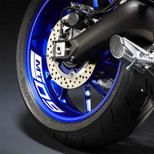 Pegatina reflectante original para llanta trasera de motocicleta Yamaha MT09 - Product Image 1