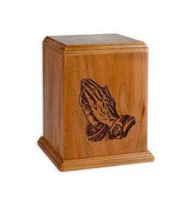 Urnas de madera hechas a mano para cremación, urnas funerarias decorativas para hombre y mujer a bajo precio - Product Image 1