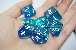 Ensemble de 7 dés à paillettes double couleur de haute qualité vente directe d'usine pour le jeu <span class=keywords><strong>Warhammer</strong></span> Dungeons and Dragons - Product Image 2