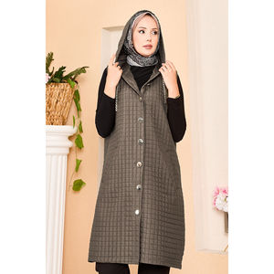Chaleco Acolchado con Capucha para Mujer, Color Visón Oscuro, con Detalle de Botones Dorados, Talla Grande, Ropa de Invierno, Tejido de Punto, Bordado de Piel - Product Image 3