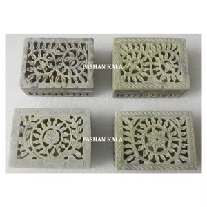 Coffrets cadeaux indiens de meilleure qualité Design moderne forme rectangulaire faite à la main en stéatite naturelle sculpture bijoux stockage au meilleur prix - Product Image 1