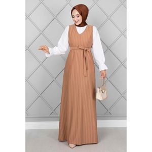 Conjunto de chaleco Hijab de fibra de lana a rayas con cuello en V producto de pelo de camello - Product Image 4