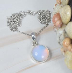 Opalite laiteuse 925 pendentif en argent Sterling pierre précieuse pendentif élégant bijoux faits à la main forme ovale pendentif cadeau pour noël - Product Image 4