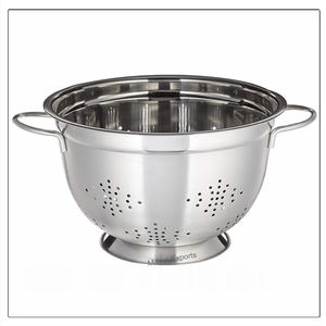 Passoire de cuisine en acier inoxydable écologique de 28 cm Ustensile en métal de conception allemande durable pour fruits, riz, légumes et plus - Product Image 4