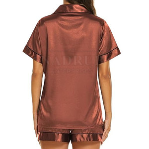 Pijama de 2 piezas ligero personalizado para mujer, conjunto de pantalones cortos para uso en el Salón del hogar - Product Image 2