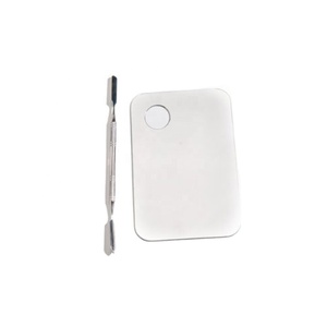 Palette de mélange de maquillage en acier inoxydable de haute qualité avec spatule cosmétique pour une utilisation professionnelle et esthétique - Product Image 1