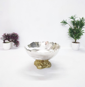 Bol à fruits sur piédestal polonais brillant avec bordure décorative en laiton et poignées Bol de service en métal sur piédestal de qualité supérieure Bol à fruits - Product Image 5