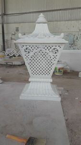 Meilleure vente pour tous les types de marbre pour les pots de Tulsi de grande taille sculptés à la main - Product Image 2