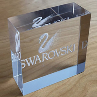 Feuille acrylique transparente imprimée UV personnalisée 10mm épaisseur d'affichage d'impression de logo de marque feuille de verre acrylique cristal coulé clair