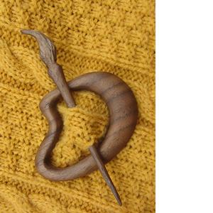 Épingles à châle en bois faites à la main à bas prix idéales pour les magasins d'accessoires de bijoux et d'écharpes pour la revente - Product Image 5