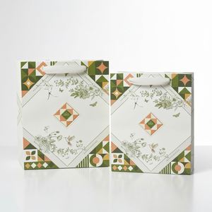 Customized Luxury Eco-Friendly Recyclable Paper <b>Bag</b> with Handles <b>for</b> Boutique <b>Clothing</b> Accessories Gift Packaging & Decoration - Product Image 2