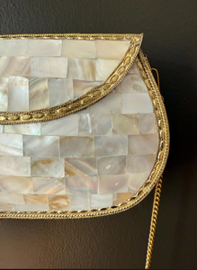 Bolso de Mano de Nácar Hecho a Mano con Detalles Dorados, Estilo Moderno, Ecológico, Tamaño Personalizado, Hecho a Mano con Concha, para Uso Diario - Product Image 4