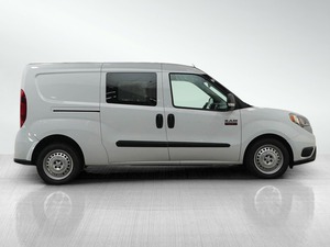 รถตู้บรรทุก Ram ProMaster City Cargo Van Tradesman ปี 2022 มือสอง ไมล์น้อย พร้อมสมรรถนะเครื่องยนต์ที่แข็งแกร่งและที่นั่งที่สะดวกสบาย - Product Image 2